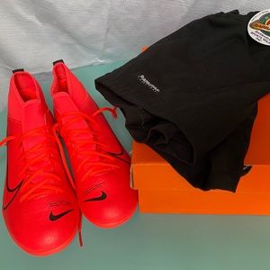 Ladies/girls rugby shorts and cleats brand new never worn